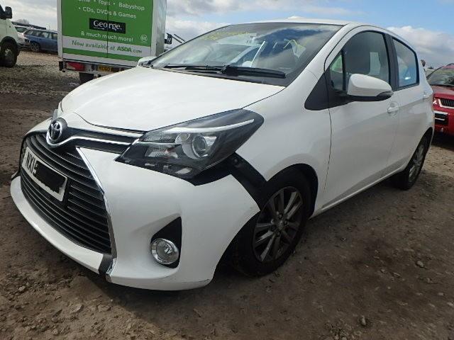 TOYOTA YARIS 1400 CC D-4D BREAKING SPARES NOT SALVAGE 5 DOOR HATCHBACK 2015