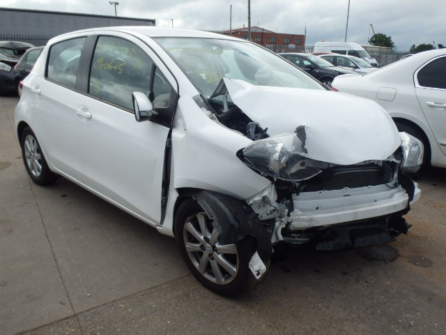 TOYOTA YARIS 1300 CC TR VVT-i BREAKING SPARES NOT SALVAGE 5 DOOR HATCHBACK 2013