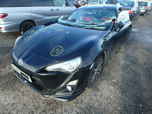 TOYOTA GT86 D-4S MANUAL BLACK COUPE PETROL 2013 BREAKING SPARES PARTS