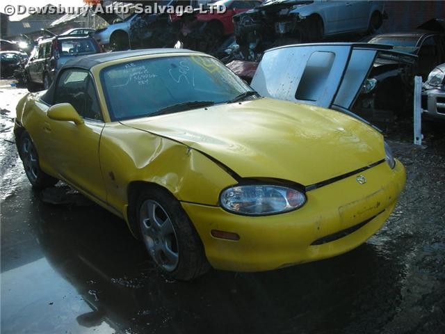 MAZDA MX-5  1800 2001 RED Manual Petrol 2Door