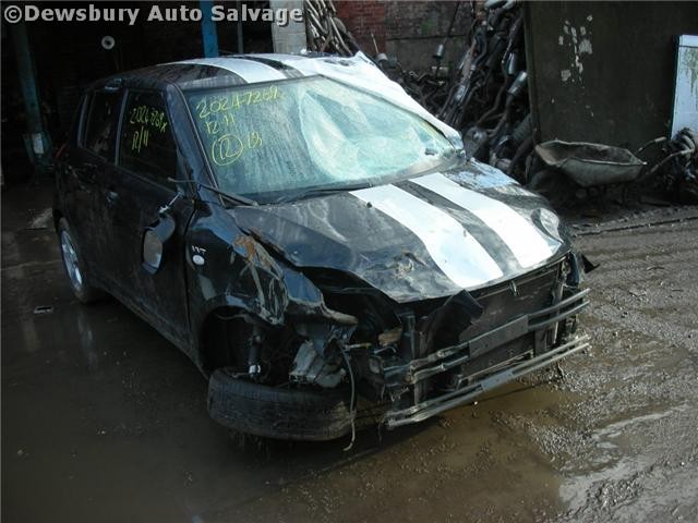 SUZUKI SWIFT  1300 2005 GREY Manual Petrol 5Door