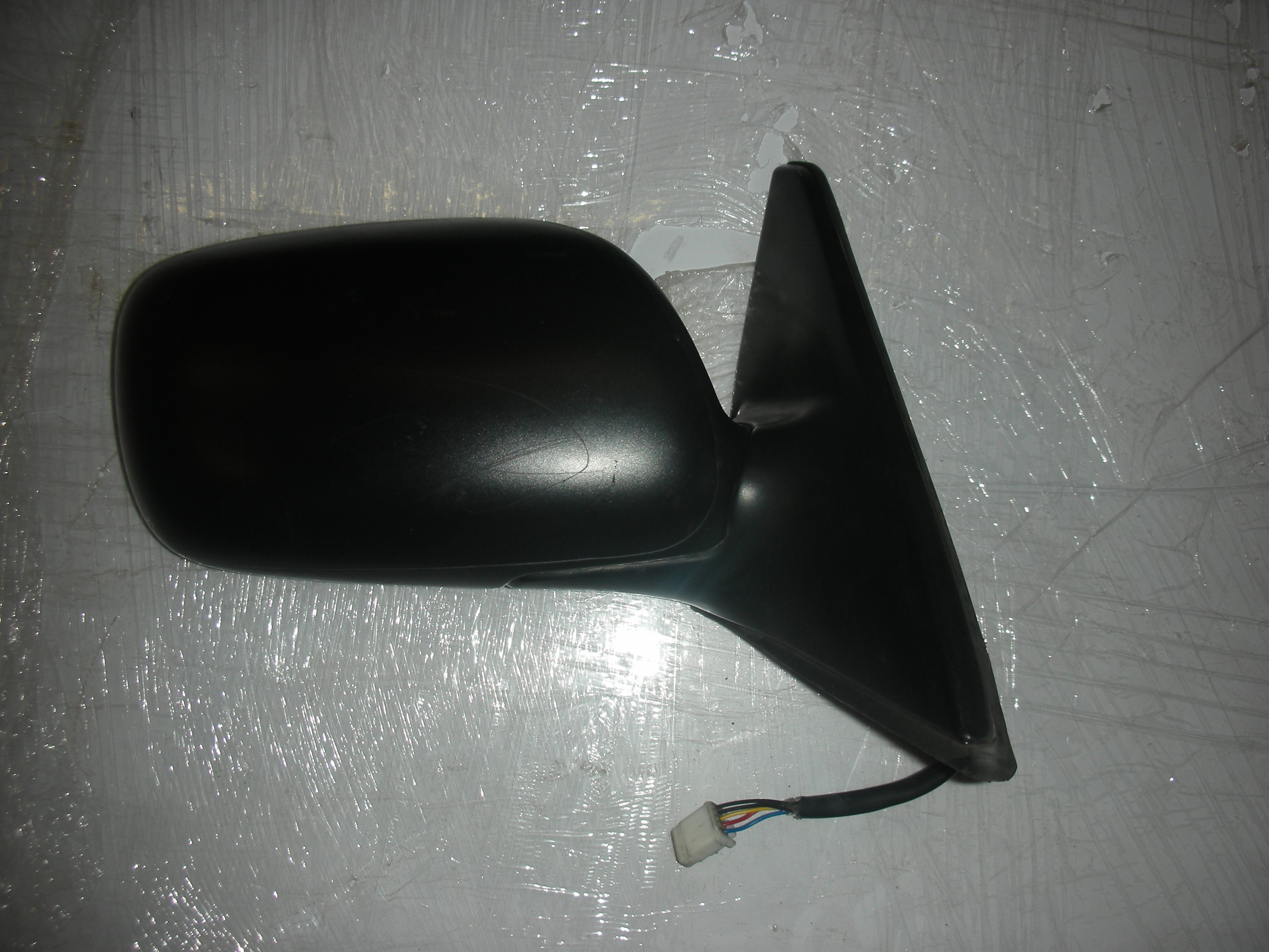 TOYOTA AVENSIS DRIVER SIDE FRONT ELECTRIC DOOR MIRROR 2001-2003.