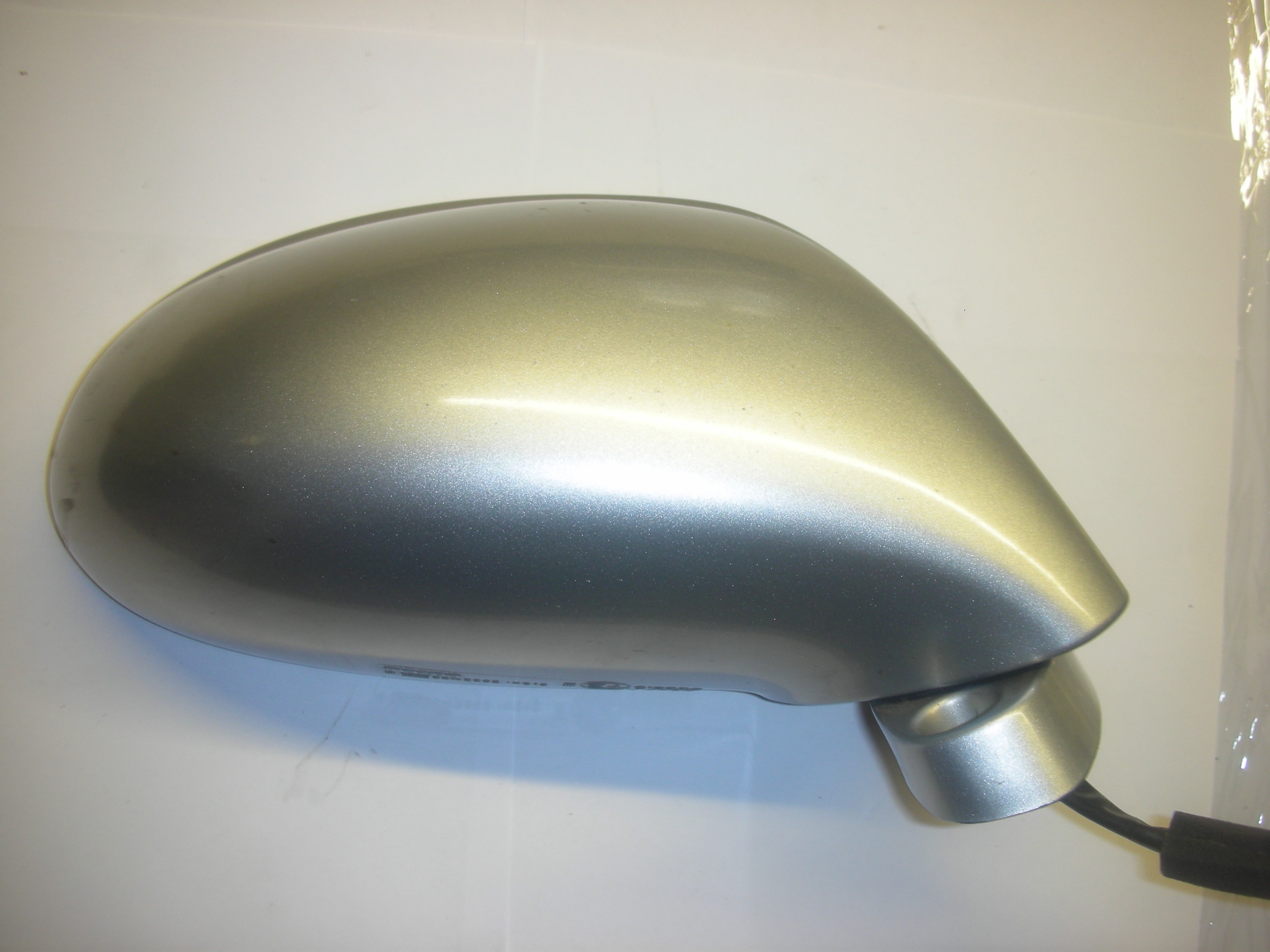MAZDA MX5 DRIVER SIDE FRONT MIRROR 2002-2006.