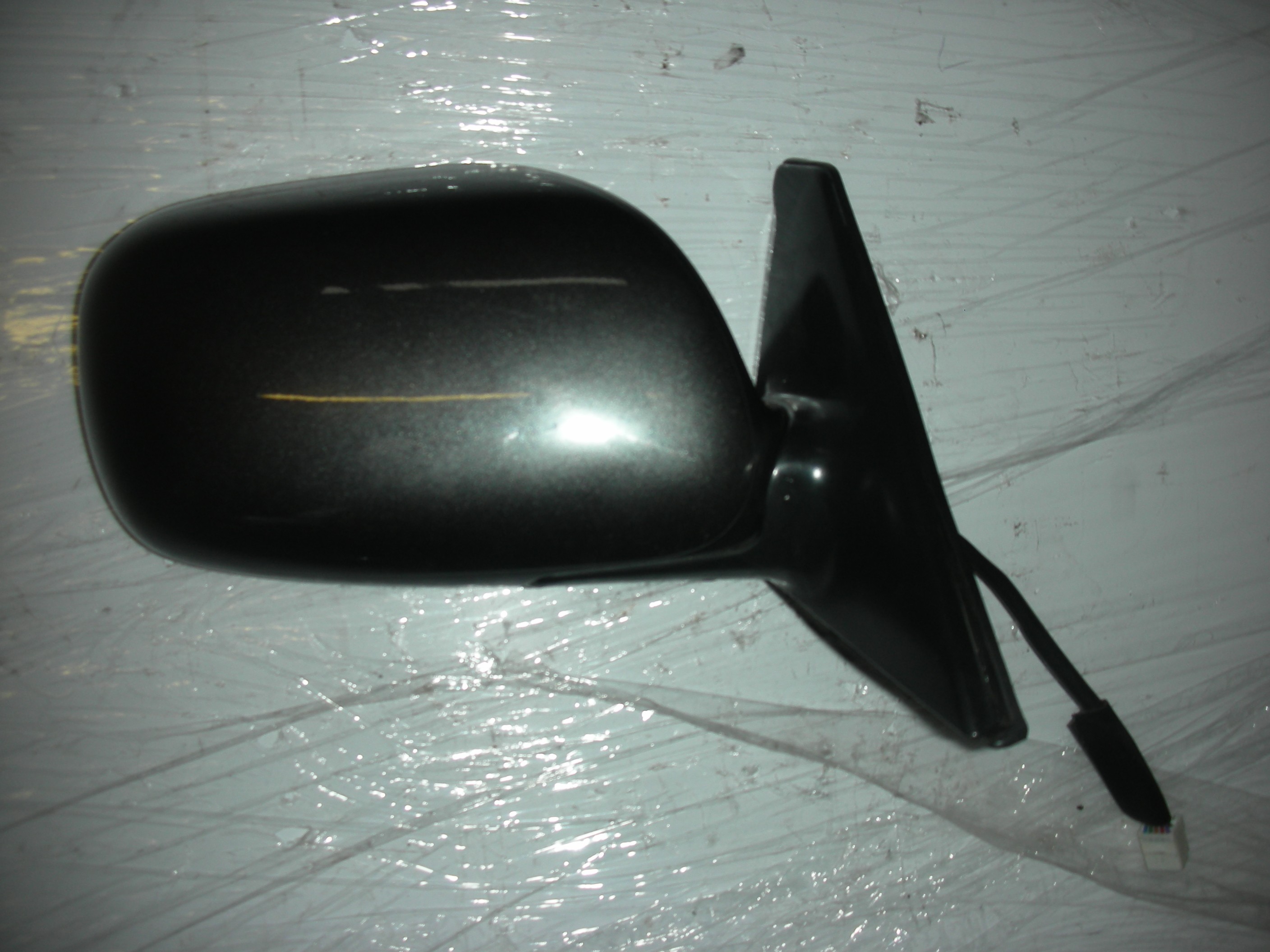 LEXUS IS200 IS 200 DRIVER SIDE FRONT ELECTRIC DOOR MIRROR 1999-2005.