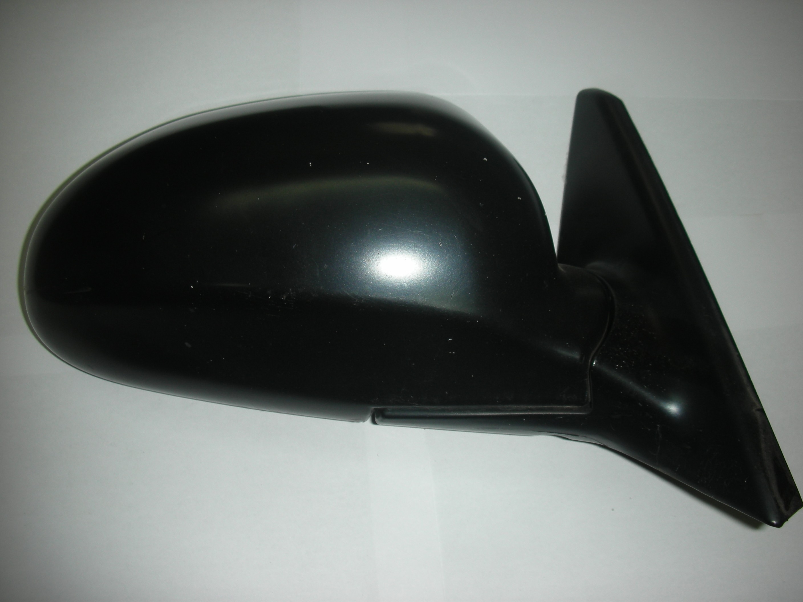 HYUNDAI COUPE DRIVER SIDE FRONT DOOR MIRROR 1998-1999.