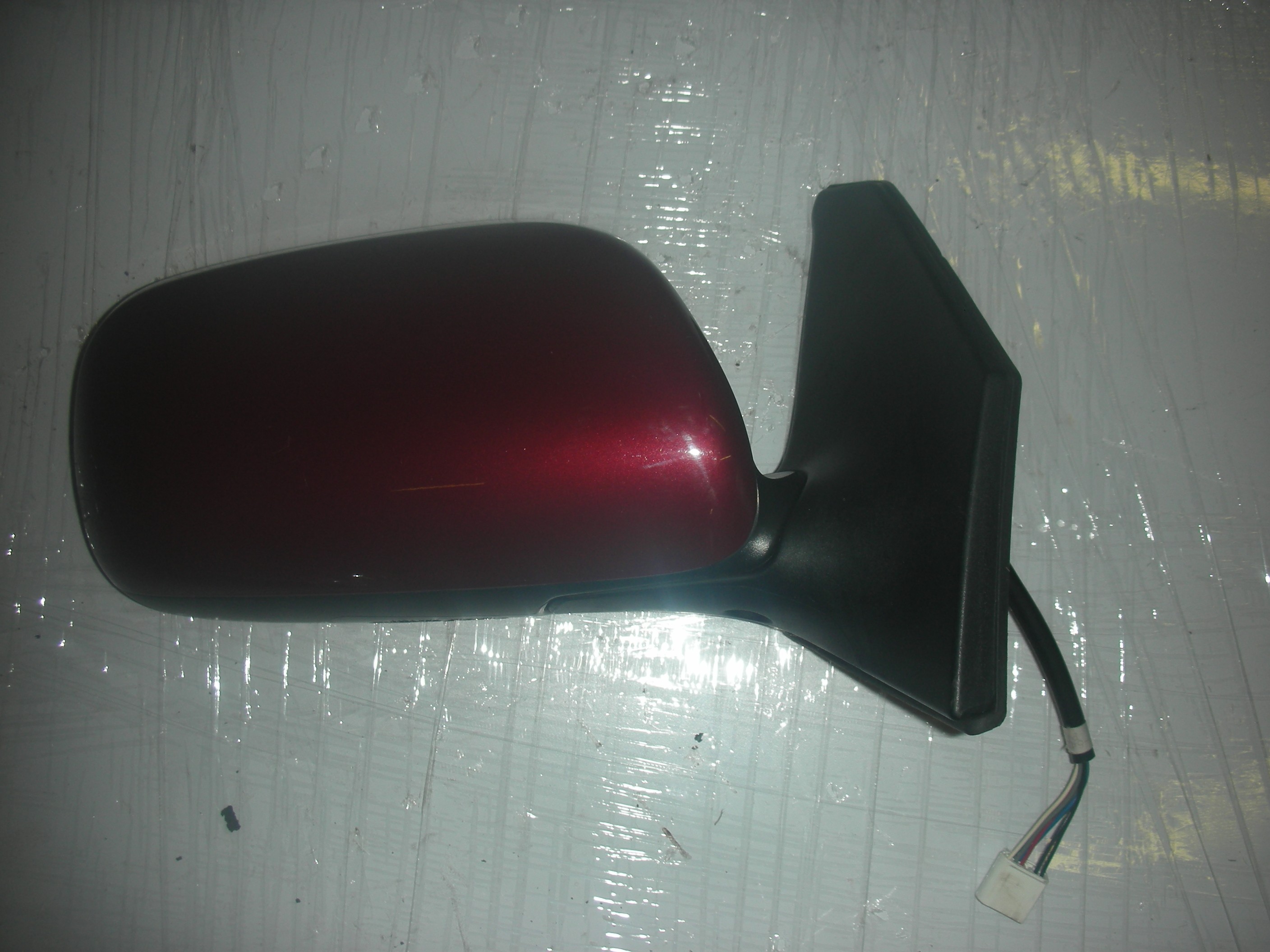 TOYOTA AVENSIS DRIVER SIDE FRONT ELECTRIC DOOR MIRROR 2003-2007.
