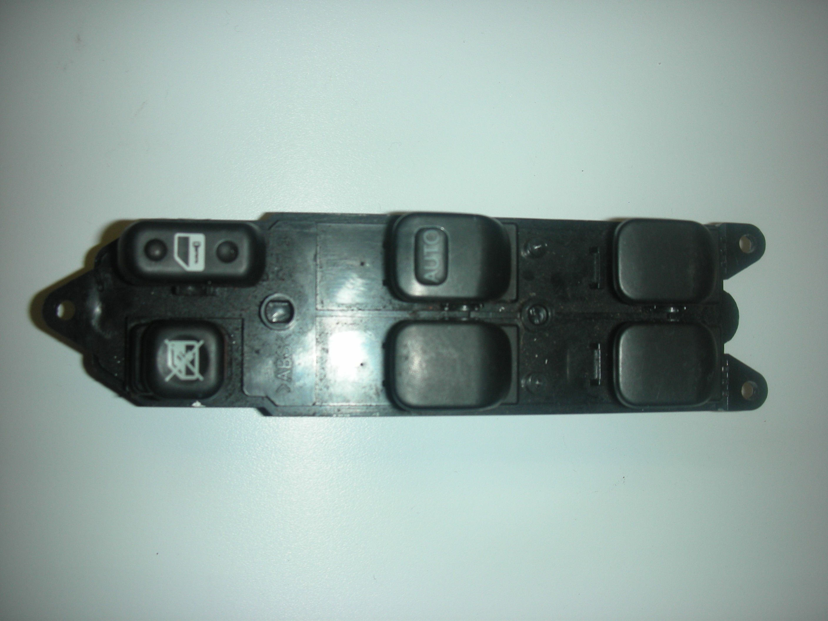 LEXUS IS200 DRIVER SIDE FRONT WINDOW SWITCHES 1999-2005