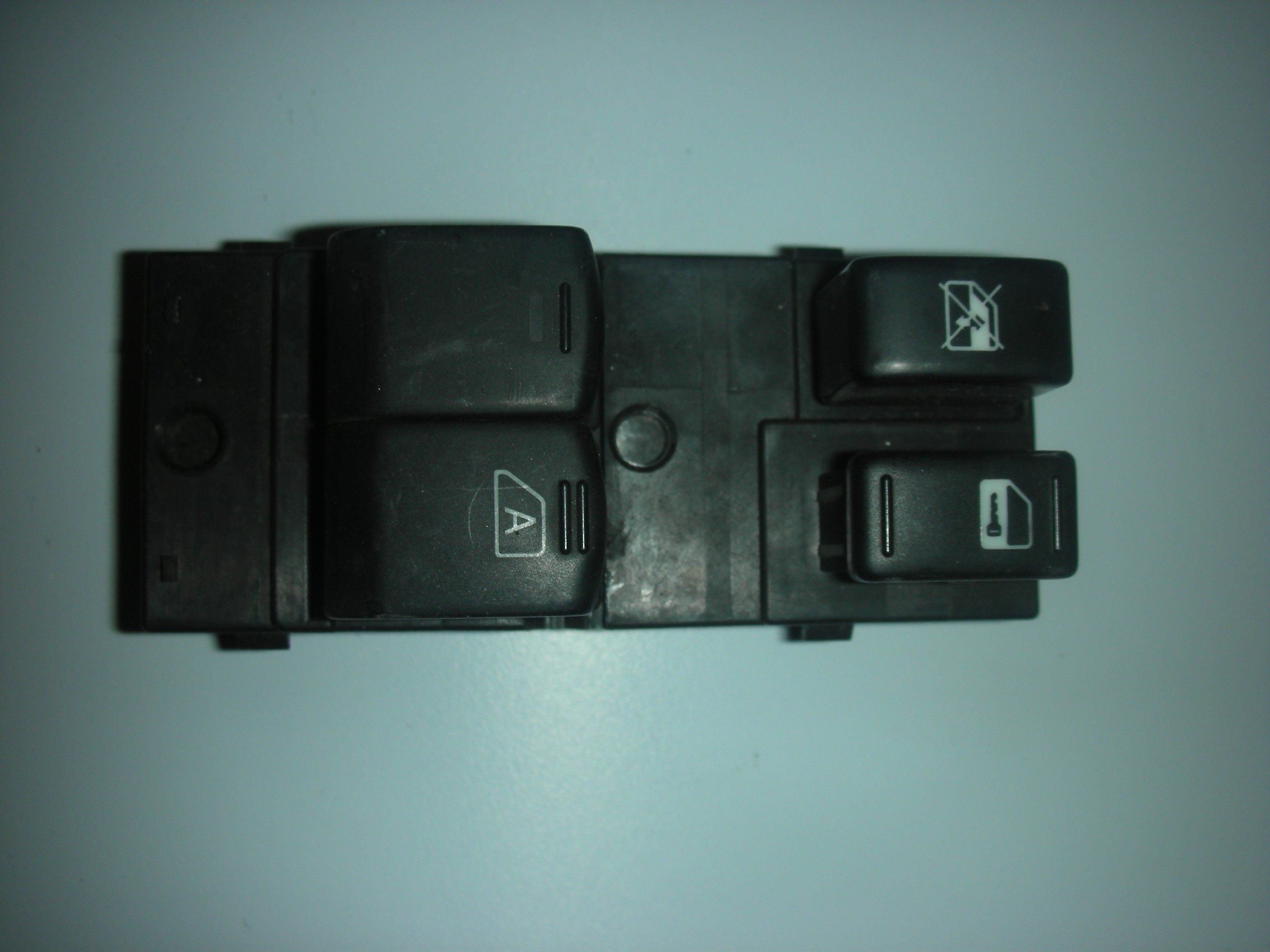 NISSAN 350-Z DRIVER SIDE FRONT WINDOW SWITCHES 1993-1996