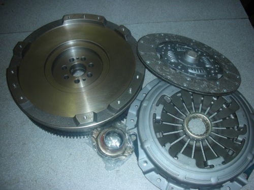 MITSUBISHI SHOGUN 3200 DID SOLID MASS FLYWHEEL INCLDING CLUTCH KIT