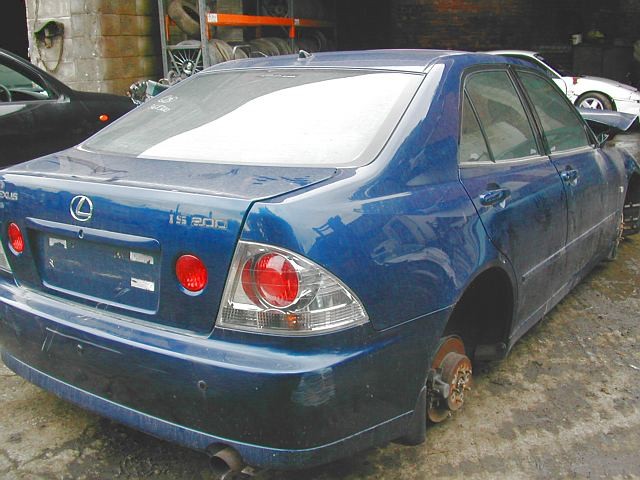 LEXUS IS200 LEATHER 2000 2000 BLUE Manual Petrol -