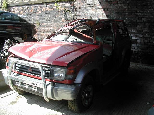 MITSUBISHI SHOGUN LWB 2500 1991 - Manual Turbo Diesel 5 Door