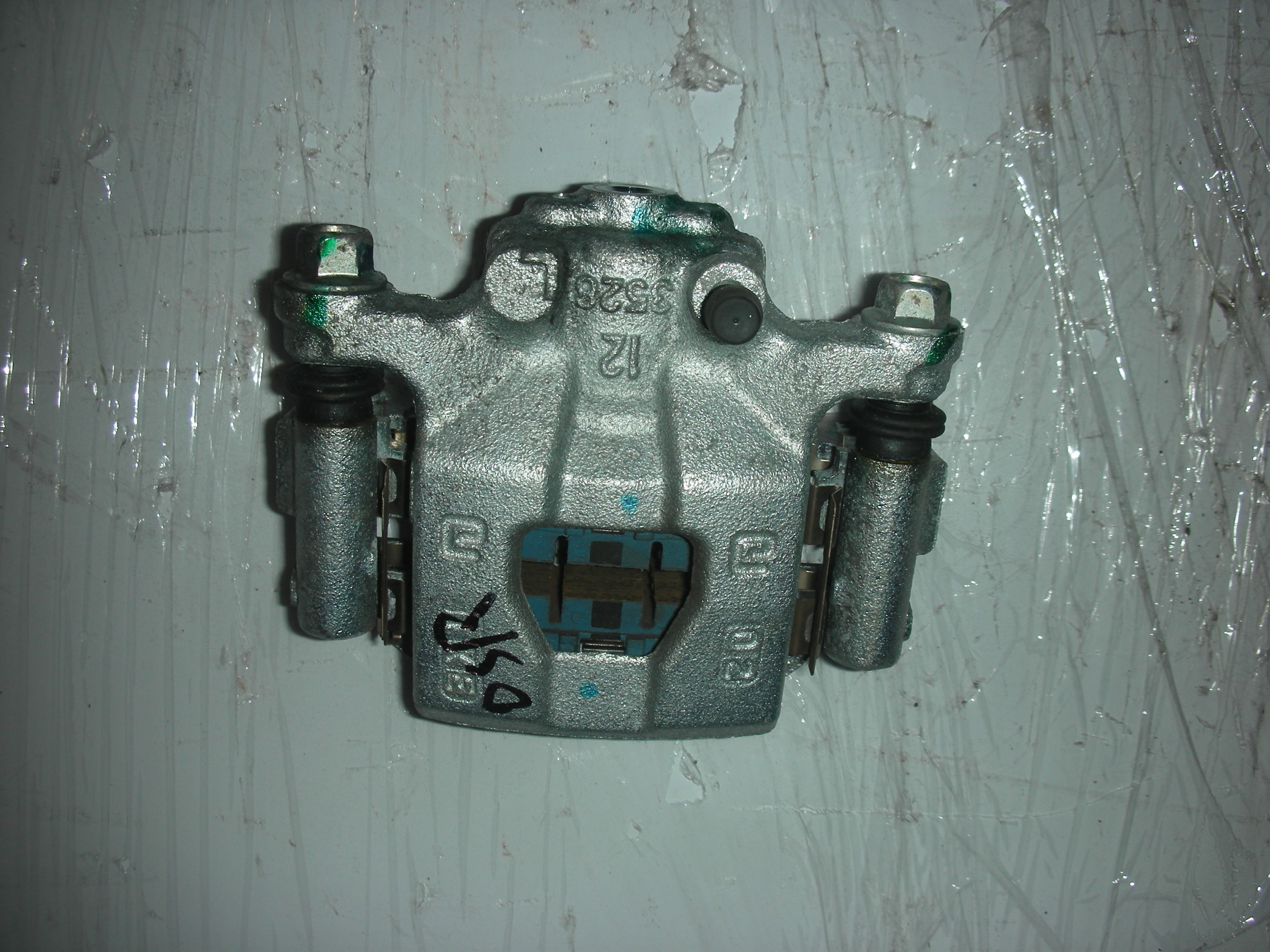 NISSAN QASHQAI DCI DRIVER SIDE REAR BRAKE CALIPER 2007-2011.