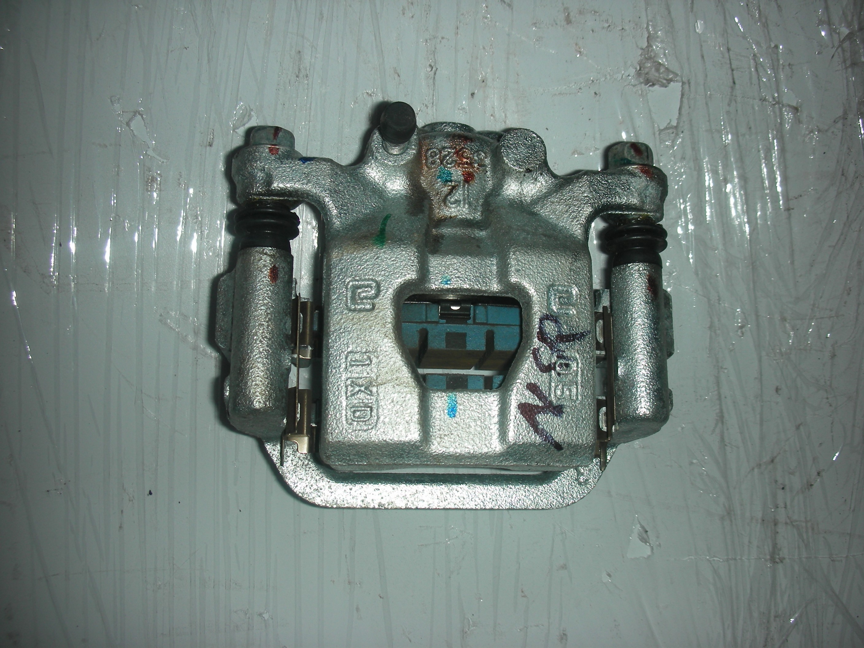 NISSAN X-TRAIL PASSENGER SIDE REAR BRAKE CALIPER 2007-2011.