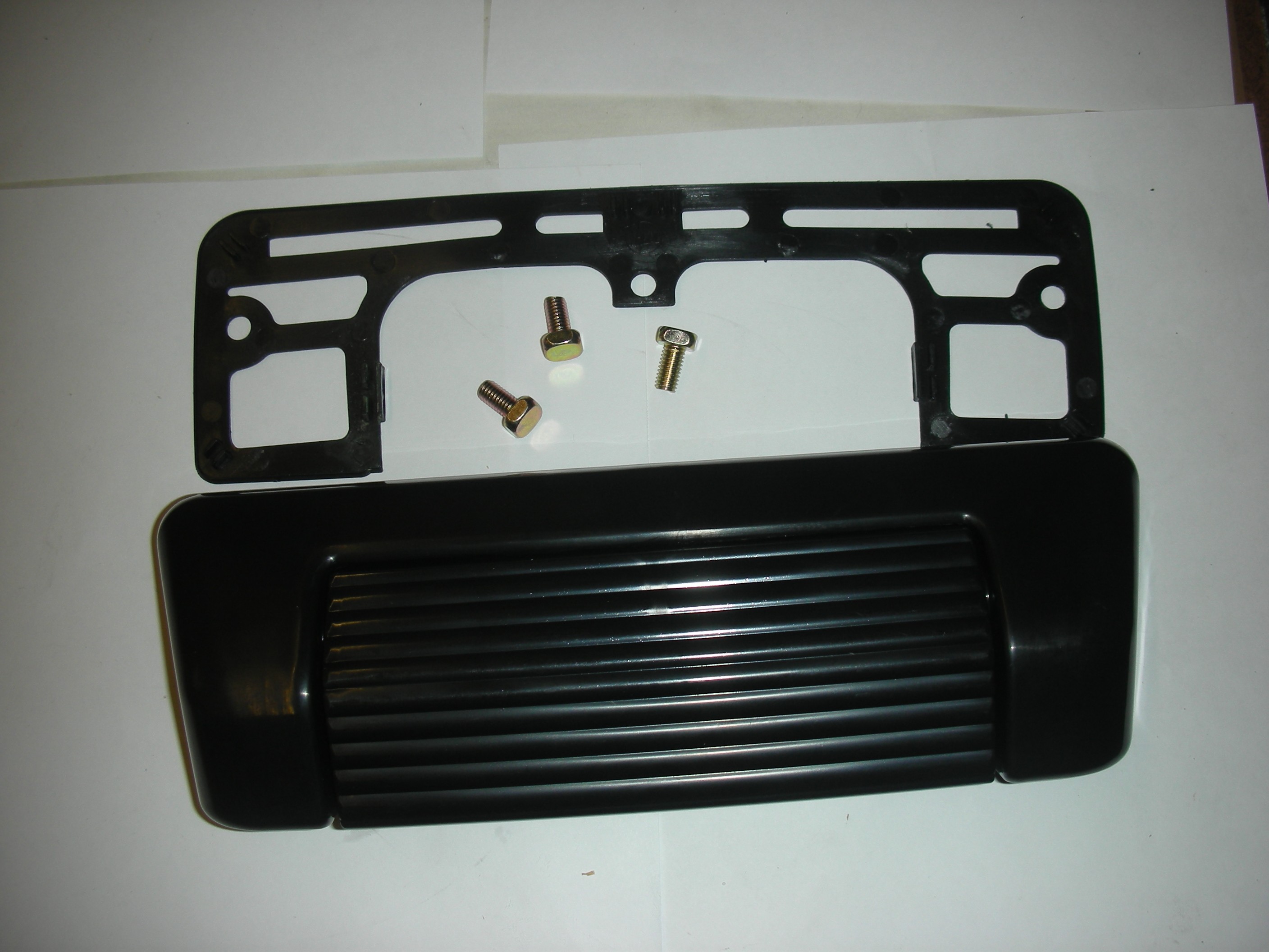 SUZUKI VITARA TAILGATE BACK DOOR HANDLE 1989-1998.