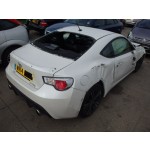 TOYOTA GT86 D-4S AUTOMATIC WHITE COUPE 2014 BREAKING SPARES PARTS