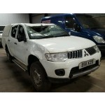 MITSUBISHI L200 4 LIFE  DID PICKUP 2500 CC WHITE DIESEL 5 SPEED MANUAL 2011