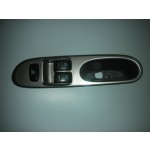 KIA SEDONA DRIVER SIDE FRONT WINDOW SWITCHES 2001-2004.