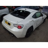 TOYOTA GT86 D-4S AUTOMATIC WHITE COUPE 2014 BREAKING SPARES PARTS