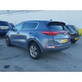 KIA SPORTAGE 2 1700 CC 6 SPEED MANUAL DIESEL SILVER BREAKING SPARES NOT SALVAGE 2016